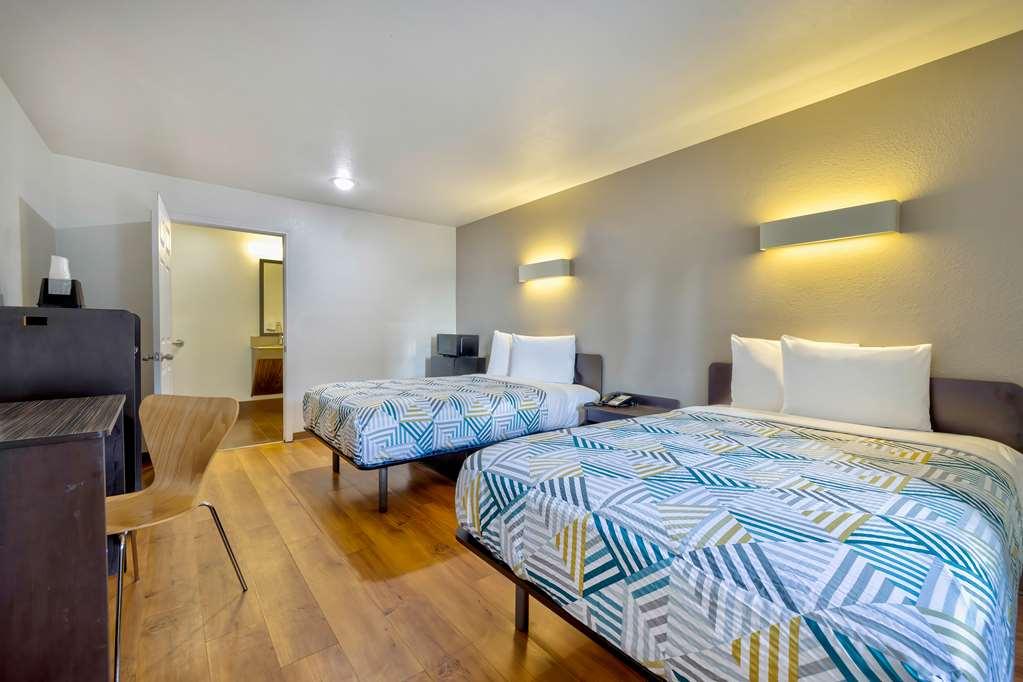 Motel 6-Bryan, Tx - College Station Room photo